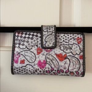 Women’s Holographic Wallet